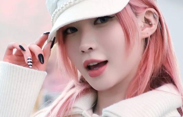 BABYMONSTER (베이비몬스터) 아사