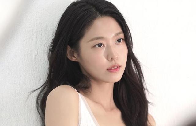 김설현 프로필 비하인드