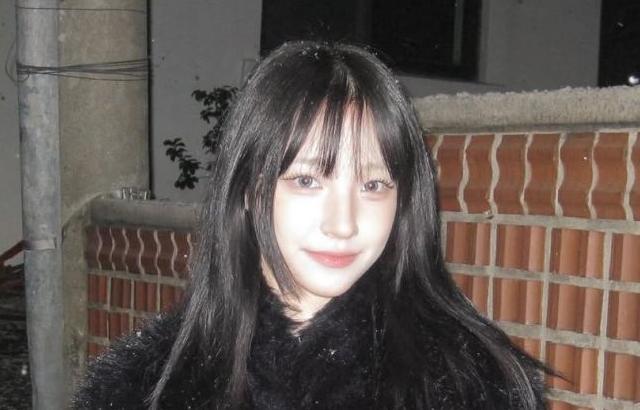 UNIS (유니스) 방윤하