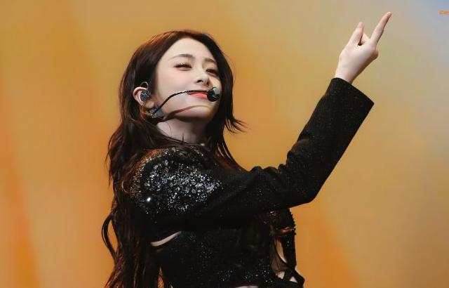 르세라핌 허윤진