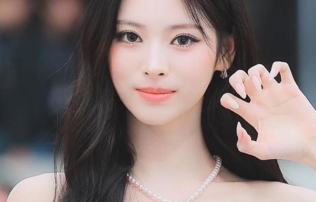 MEOVV (미야오) 안나