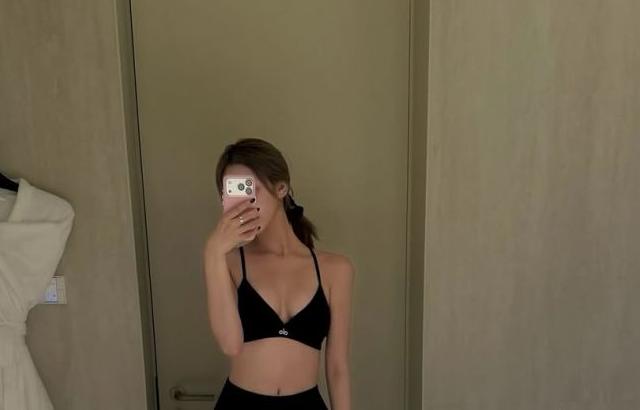 KISS OF LIFE (키스오브라이프) 벨