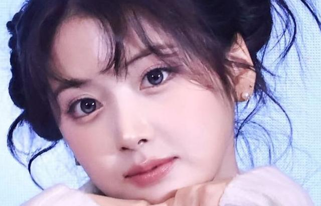 NMIXX (엔믹스) 지우