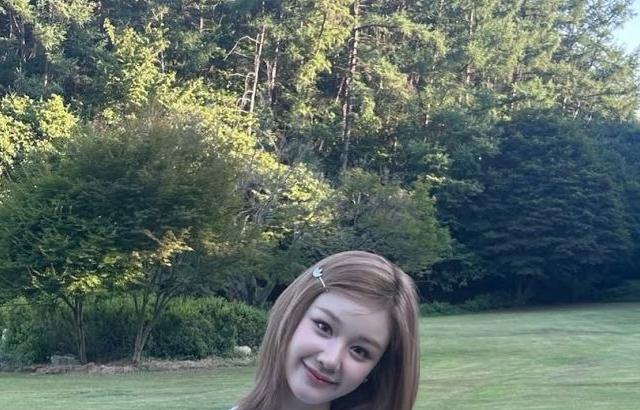 BABYMONSTER (베이비몬스터) 파리타