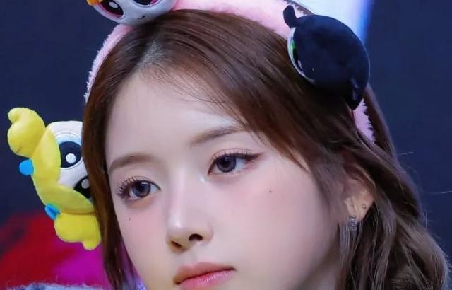 NMIXX (엔믹스) 지우