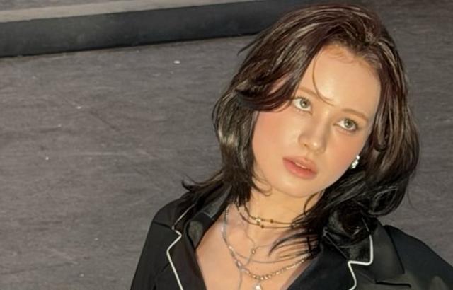 니쥬 (NiziU) 니나