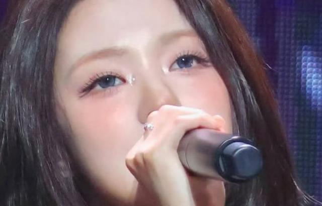 프로미스나인 (fromis_9) 이나경