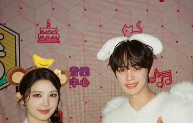 하츠투하츠 (음악중심 FD 인스타)