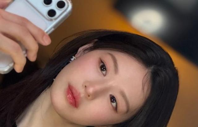 고윤정 인별 등 샤넬쇼 파리/ with 제니