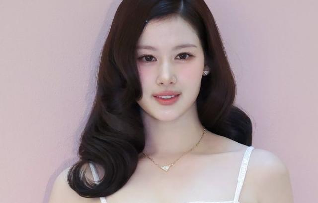 사나 TWICE트와이스 260312