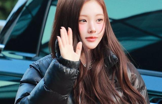 베이비돈크라이 이현