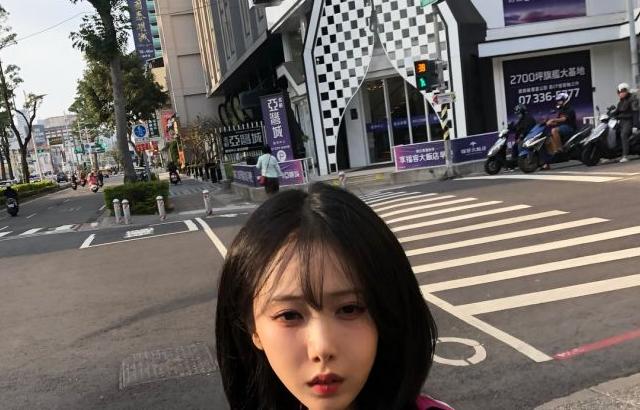 신비 VIVIZ비비지 인별