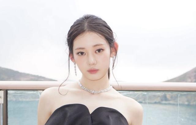 베이비몬스터 로라