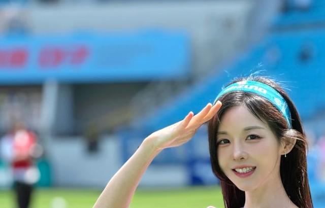 김효진 아나운서